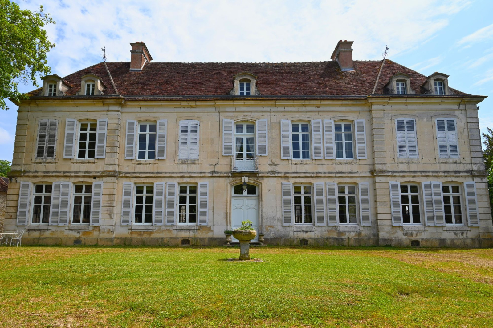 Image_1, Propriete, Tonnerre, ref :235